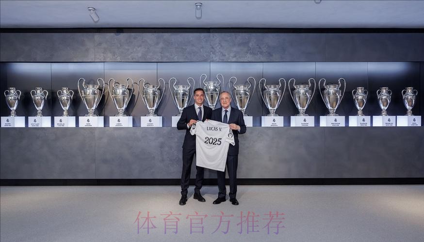 记者:巴斯克斯将与皇马续约 他拒绝了尤文等球队 记者:巴斯克斯将与皇马续约 他拒绝了尤文等球队